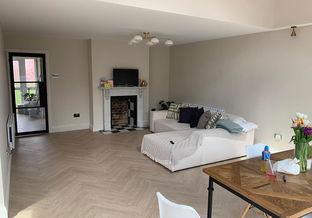 garage conversion into Livingroom berkshire
